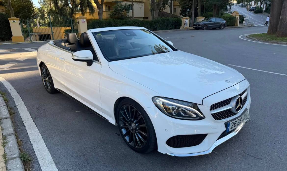 Mercedes-Benz C220d Cabriolet AMG Line